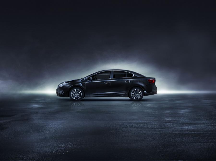  Toyota Avensis Sedan (T270) 2015 года  (фото 10 из 34)
